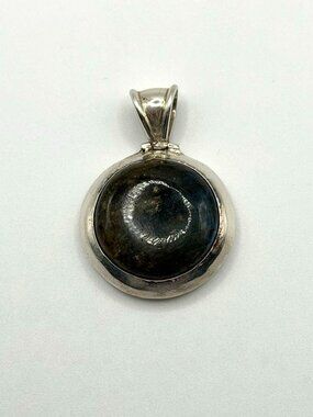 Labradorite Gemstone 925 Sterling Silver Round Pendant